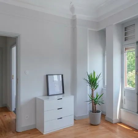 Baixa24 - Downtown Bliss W/ Amazing Natural Light