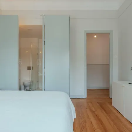 Baixa24 - Downtown Bliss W/ Amazing Natural Light * Porto