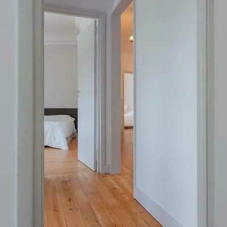 Baixa24 - Downtown Bliss W/ Amazing Natural Light