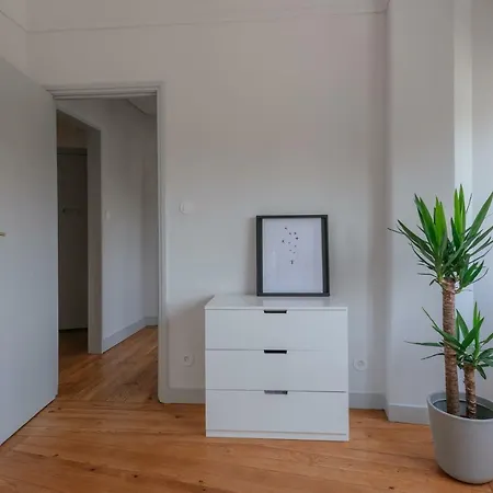 Apartament Baixa24 - Downtown Bliss W/ Amazing Natural Light Porto