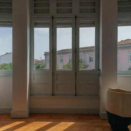 Baixa24 - Downtown Bliss W/ Amazing Natural Light Apartament Porto