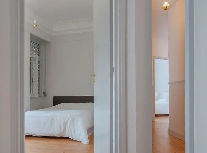 Baixa24 - Downtown Bliss W/ Amazing Natural Light *